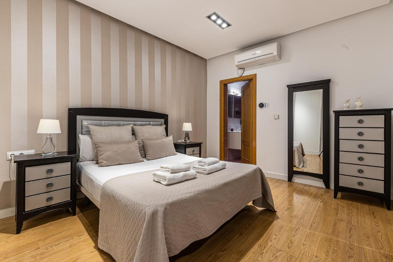 מדריד Waou Apartamentos En Sol Deluxe 2 מראה חיצוני תמונה